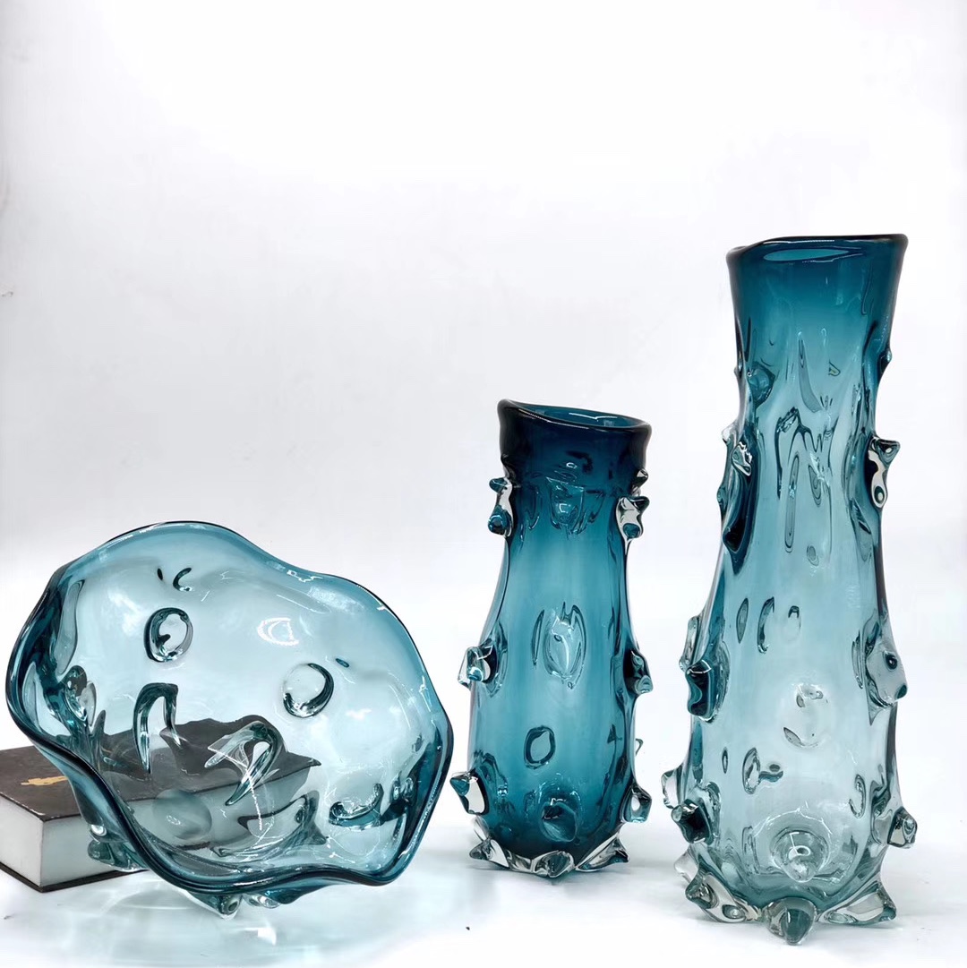 Nordic minimalist and creative glass bottle vases, transparent water-cultivated flower arrangement vessels, everlasting flower glass handicrafts, living room ornaments details Picture