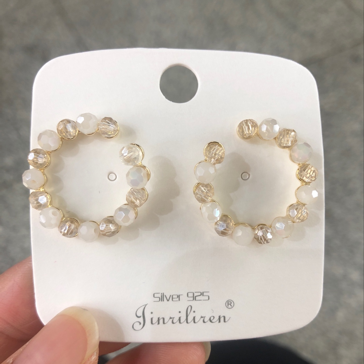 Today's fashionable and trendy ear stud metal Korean-style crystal jewelry Specification image