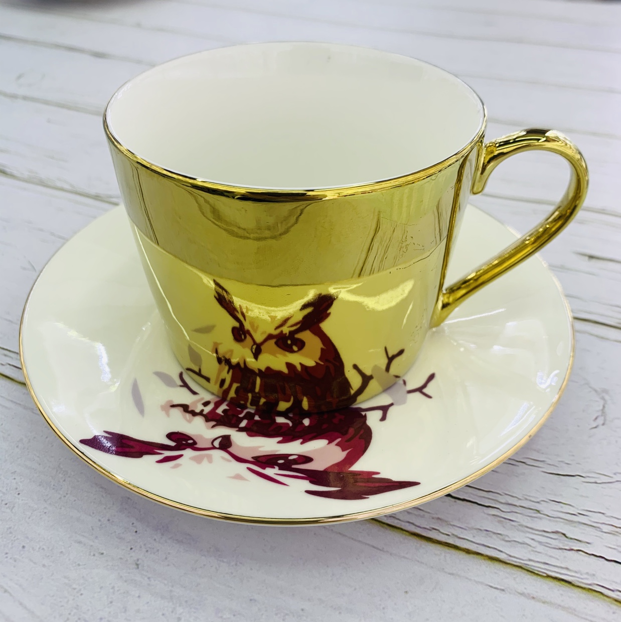 Mirrored cup and saucer gold-plated oversized owl thumbnail
