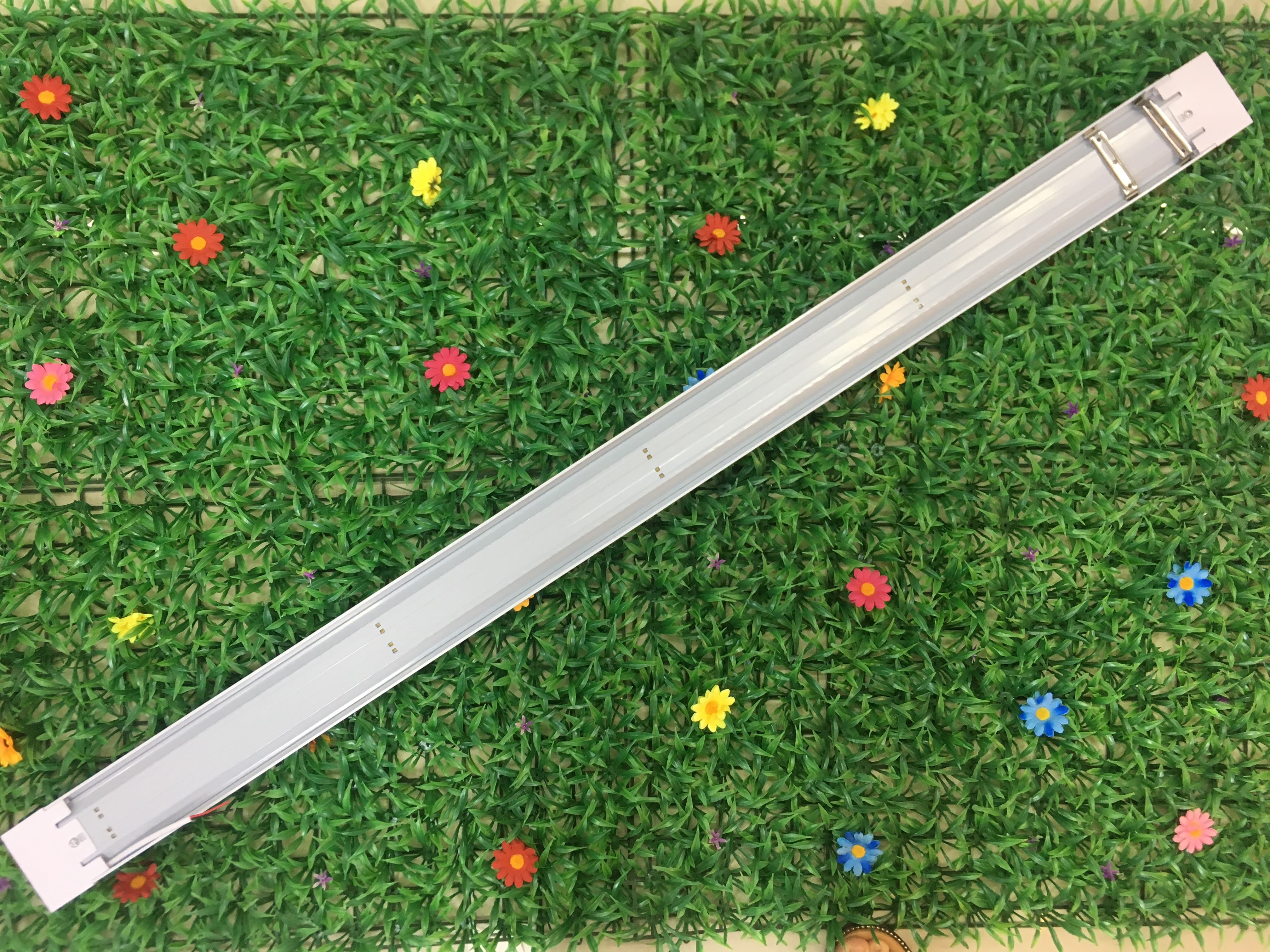 1.2M 40W Led Purification Light No Flicker Classroom Library High Light Corridor Dustproof Light Tube Iron details Picture