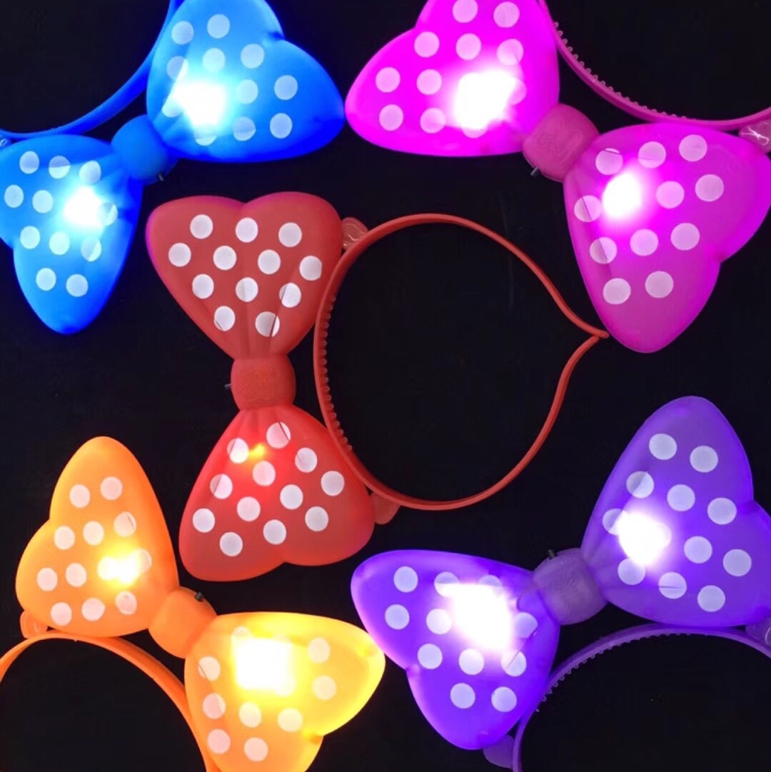 发光蝴蝶结头扣