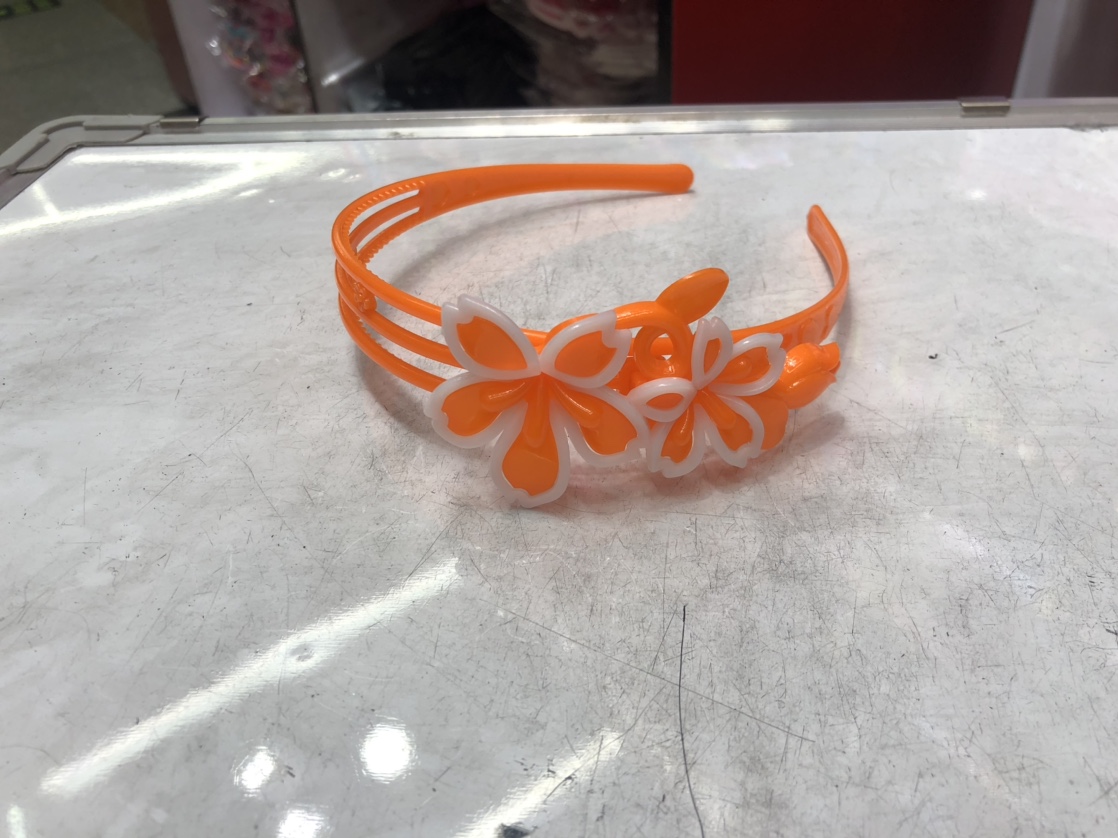 Three or two flower head buckles thumbnail