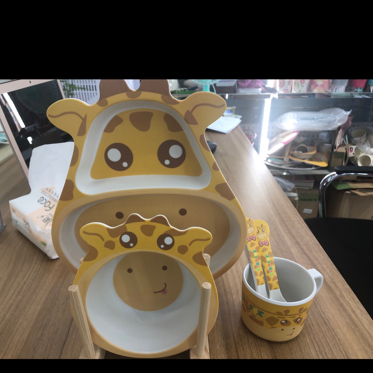 Bamboo fiber tableware set for children thumbnail