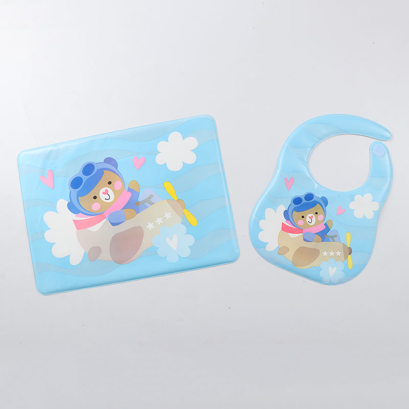 海绵饭兜＋海绵餐垫组合   套装产品图