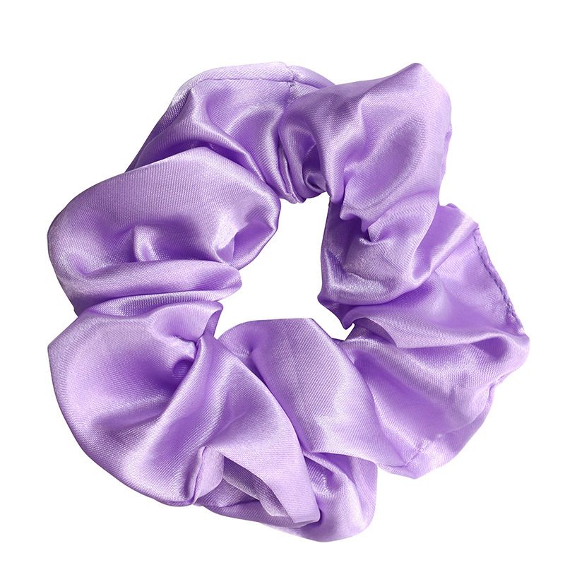 The 2020 Spring and summer new colorful fabric hair bands and hair ties are fashionable and popular on Instagram. The large intestine bands are available in multiple colors details Picture