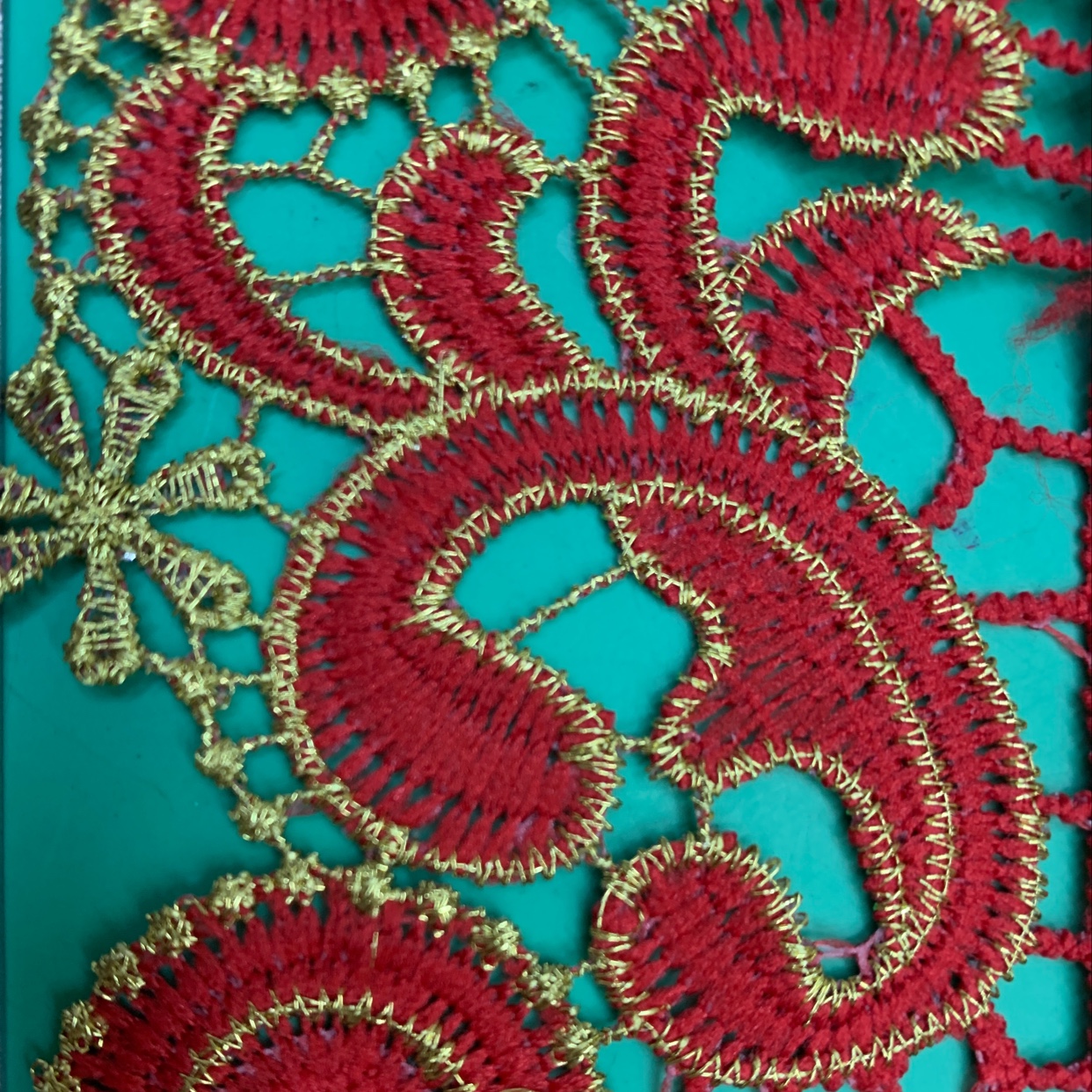 a88 bright red milk threads with gold thread Specification image