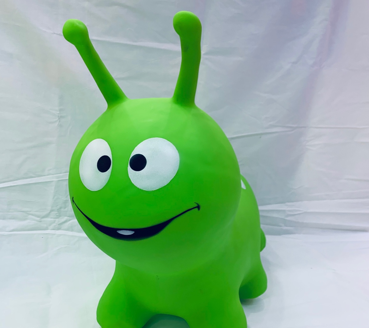 Extra grande a prueba de explosiones engrosado ambiental inflable salto animal nuevo estilo oruga salto salto caballo