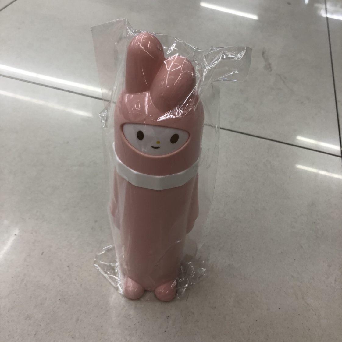 兔子牙具盒产品图