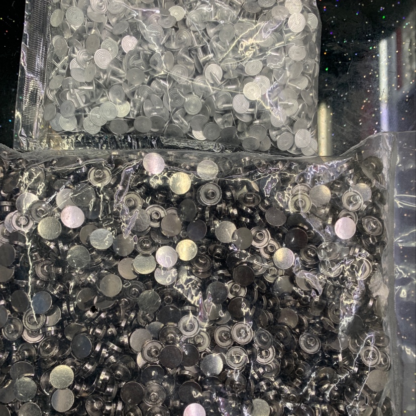 扣子辅料/异性纽扣/纽扣/四合扣/纽扣扣子细节图