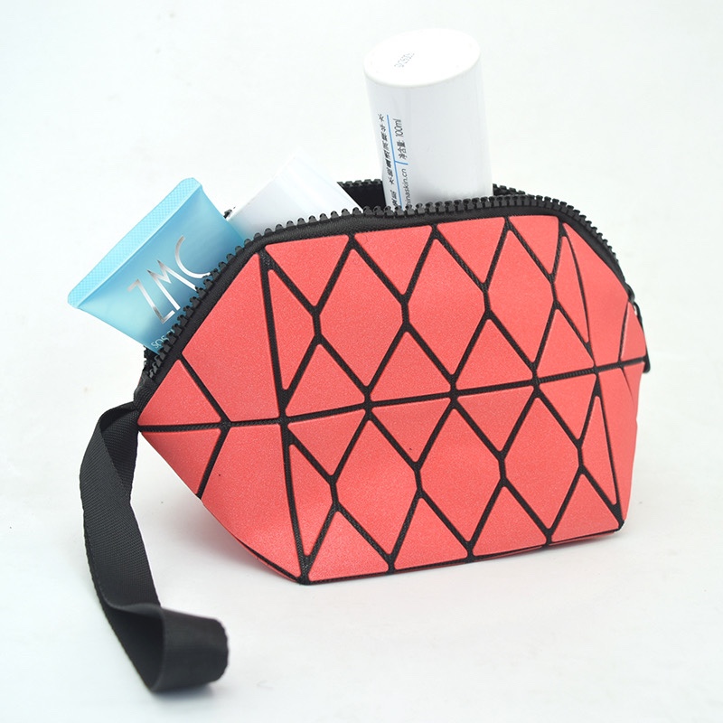 The popular magic shell bag in supermarkets, customizable LOGO geometric makeup bag, PU candy-colored handbag details Picture