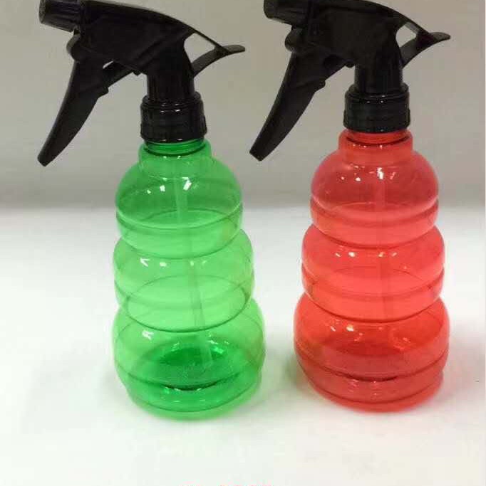 Plastic watering can thumbnail