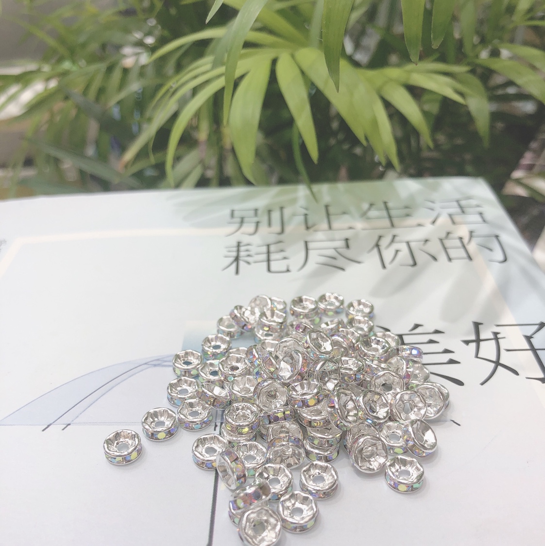 6mm straight edge diamond ring: Common colors: bright red, AB, seven-color, lake blue, royal blue, black, light green; Special colors: light pink Specification image