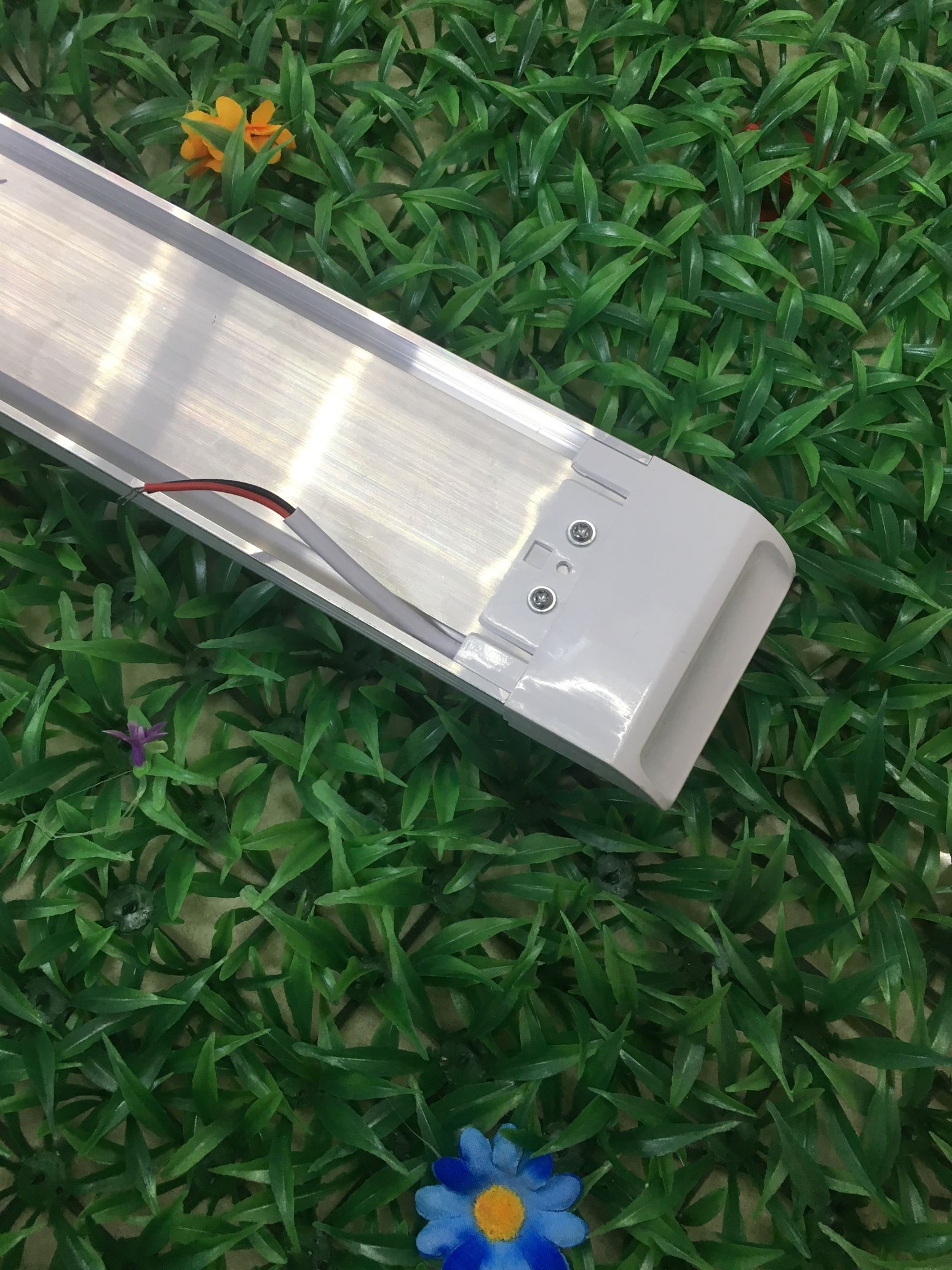 1.2M72w Square Led Lamp Dust-Proof Purification Lamp Warehouse Long Strip Fluorescent Lamp Embossed Cover details Picture