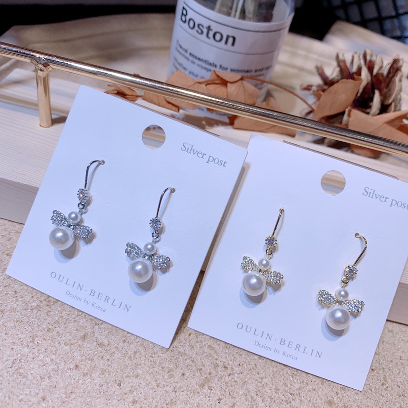 Doll earrings thumbnail