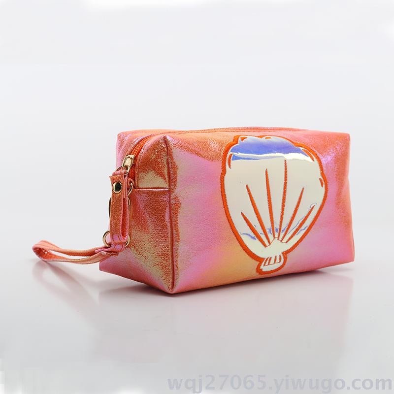 The popular foreign trade "Phantom Color Crack Prince Bag" is a copyrighted and patented "colorful fabric cosmetic bag" and a "shell handbag" Specification image