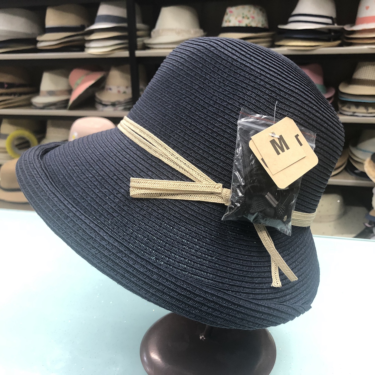 Hepburn Wind Shade Straw Hat Woman Retro Foldable Basin Hat Artistic Fisherman Hat Simple Sun Hat Casual Hat Item Picture