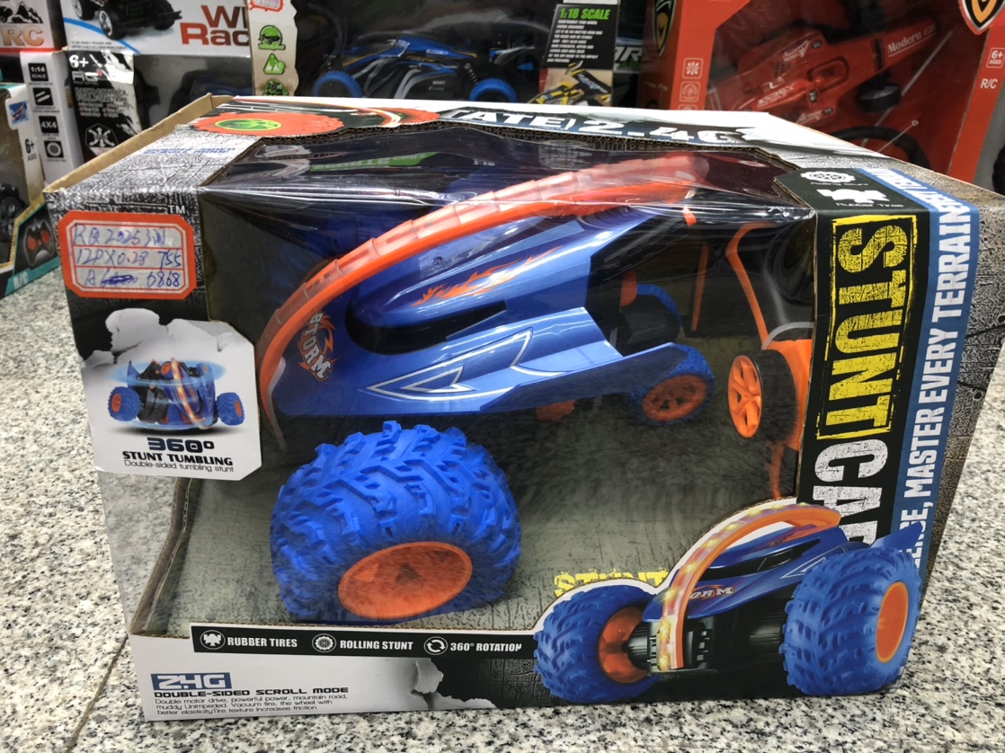 Charge the remote-controlled stunt manta ray strap