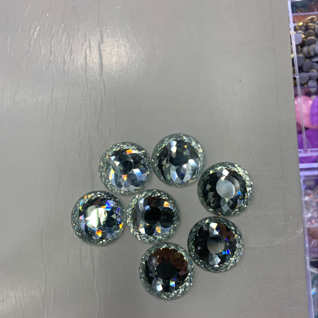 A 25mm round small countertop details Picture