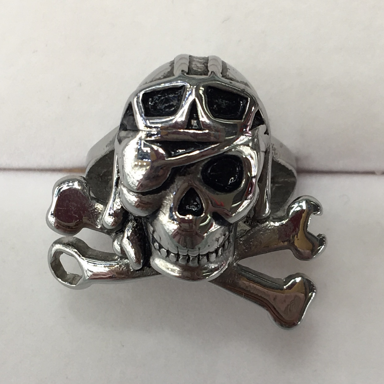 Stainless steel one-eyed skull ring thumbnail