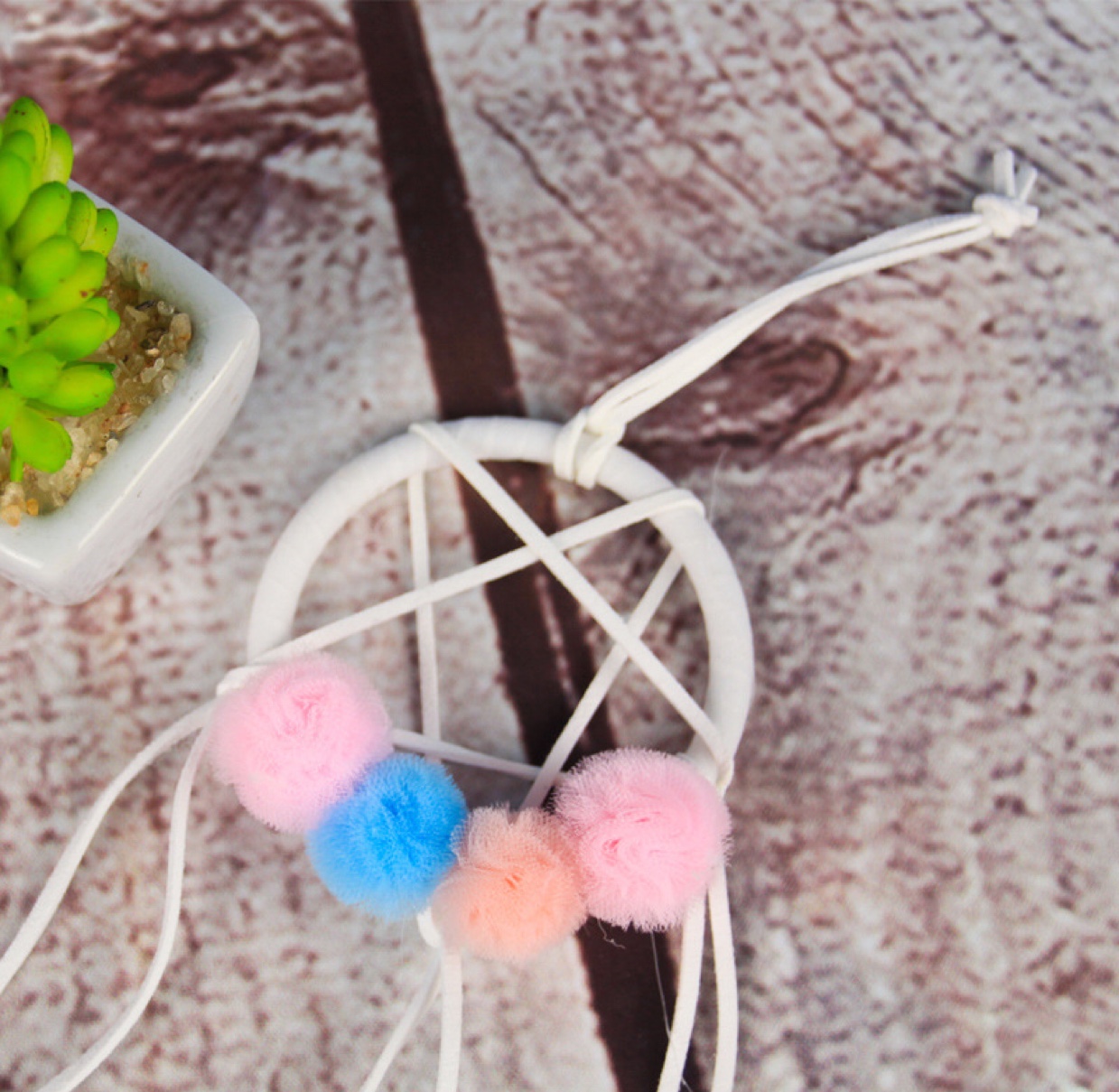 A hairball five-pointed star dreamcatcher pendant Application Scenario