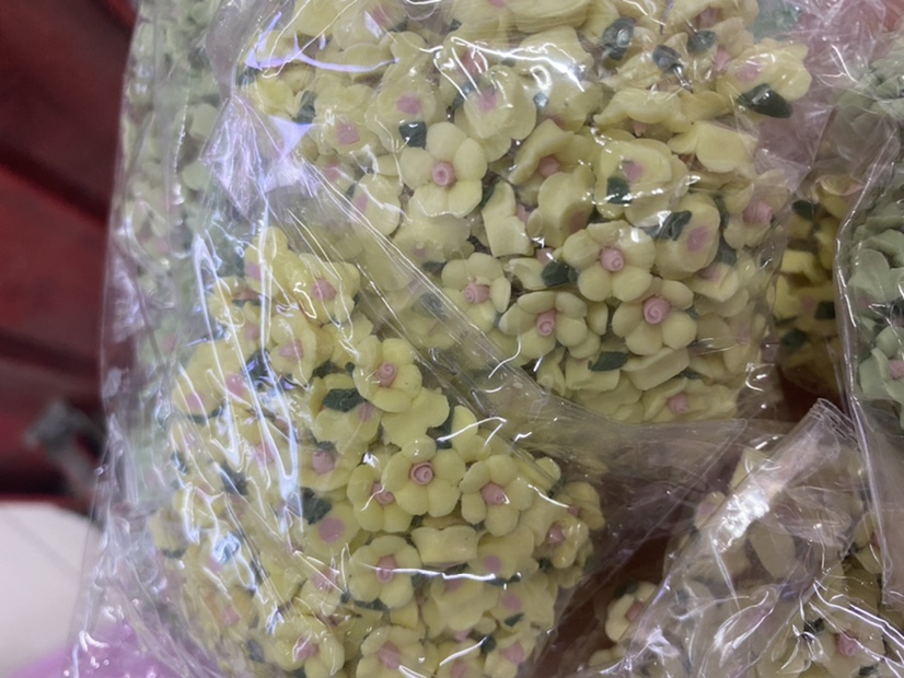 Accessories: 10Mm Porcelain Flowers, Headwear, Bracelets, Earrings, Necklaces, Shoe And Clothing Accessories