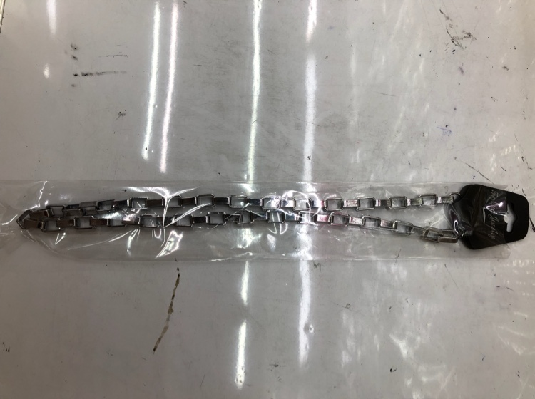 Large hollow necklace thumbnail