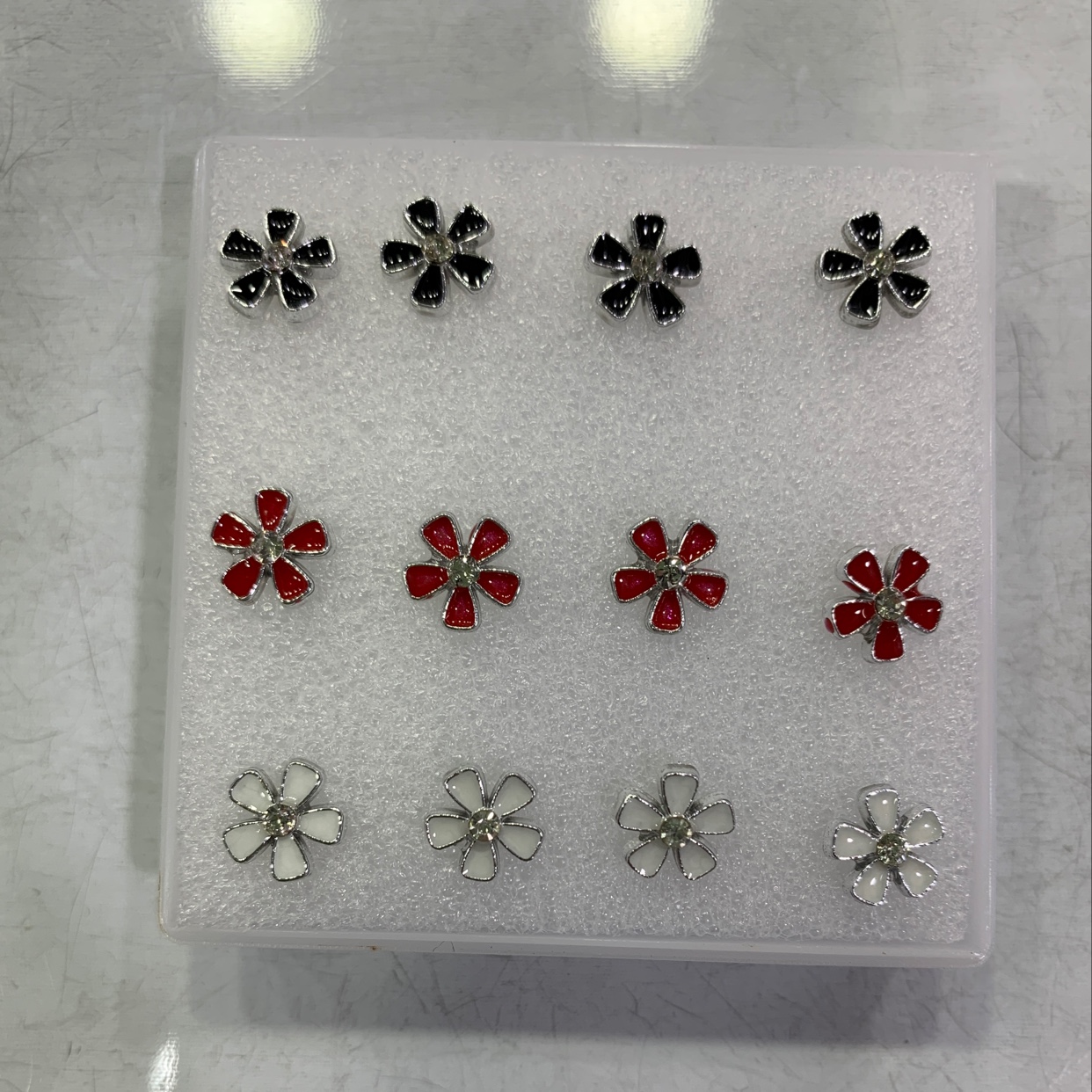 Silver edge drop oil flower with drill stud thumbnail