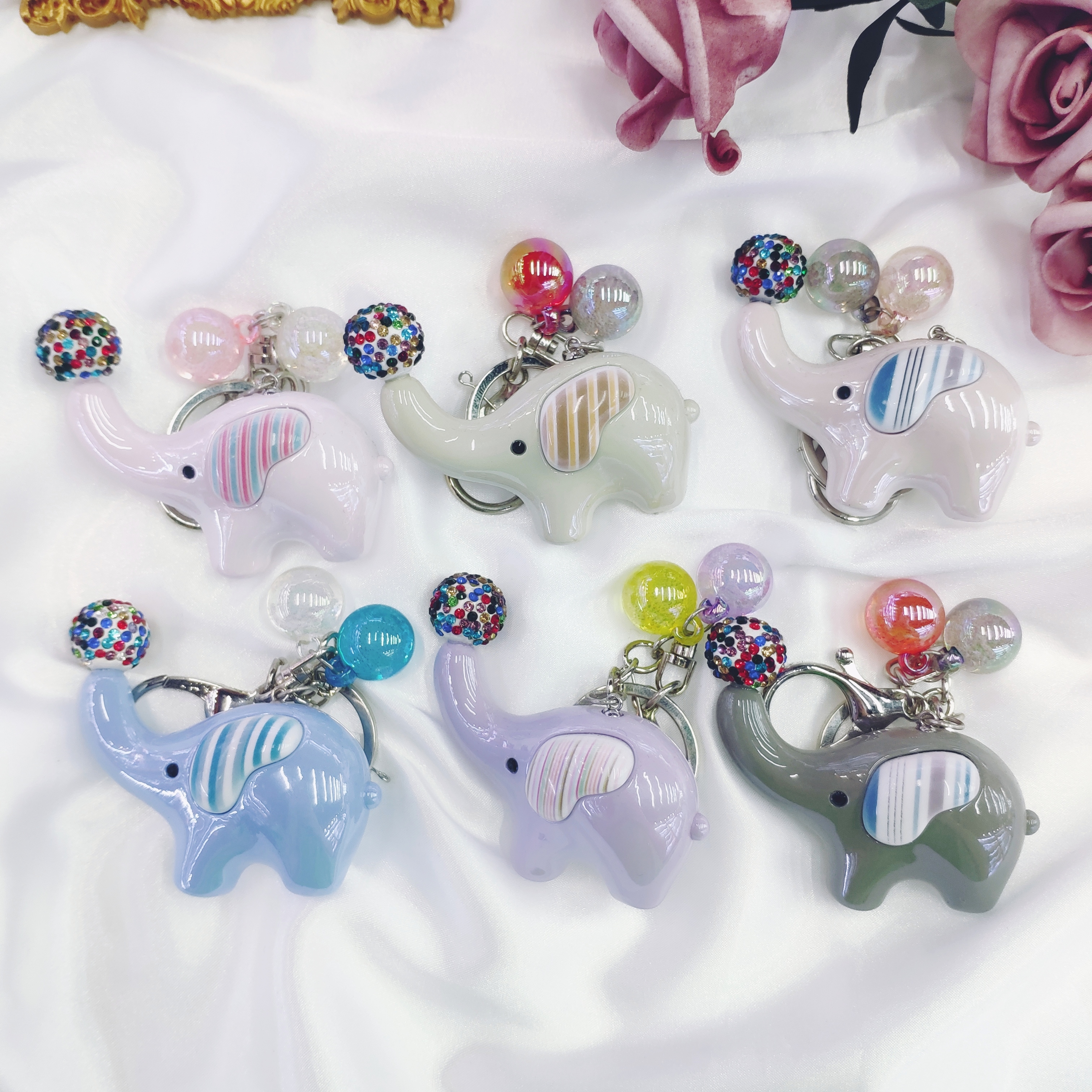 Aizhu jewelry, colorful elephant, acrylic round ball, diamond-encrusted pendant, accessories, clothing accessories detail image 1