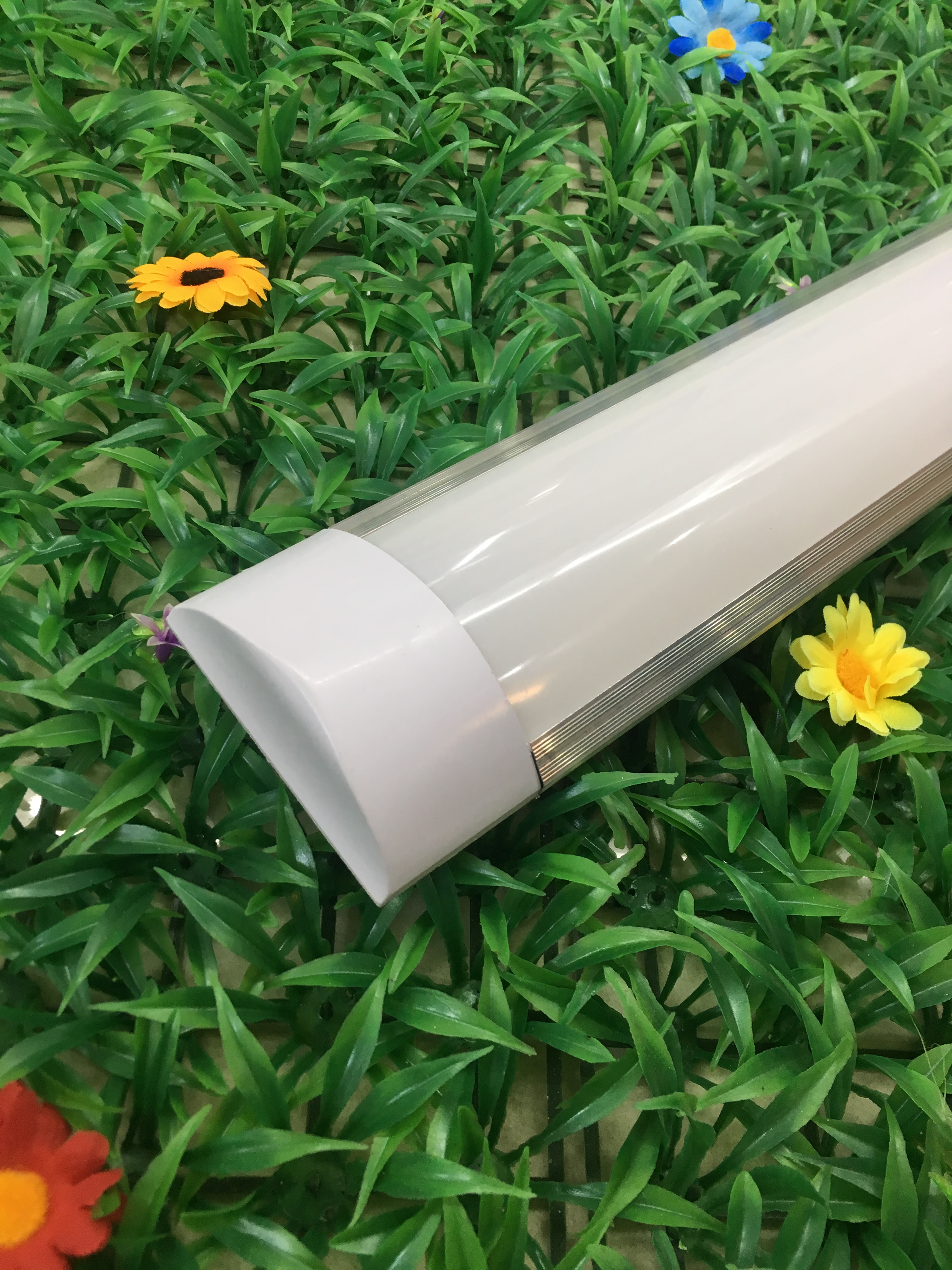 0.6M 20W Led Purification Light No Flicker Classroom Library High Light Hospital Corridor Light Tube Aluminum Application Scenario