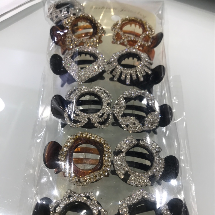 Bangs ○ Shaped Clip full figure