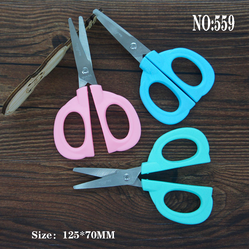 厂家直销  紫荆花儿童剪刀  5寸不锈钢剪刀 学生剪刀详情图2