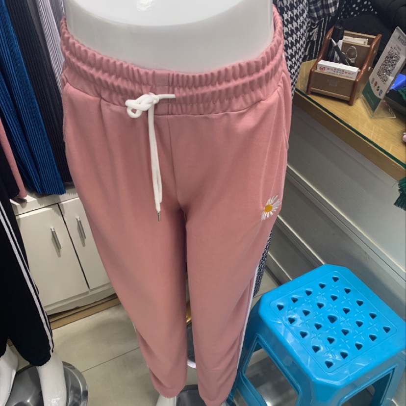 粉色时尚打底裤