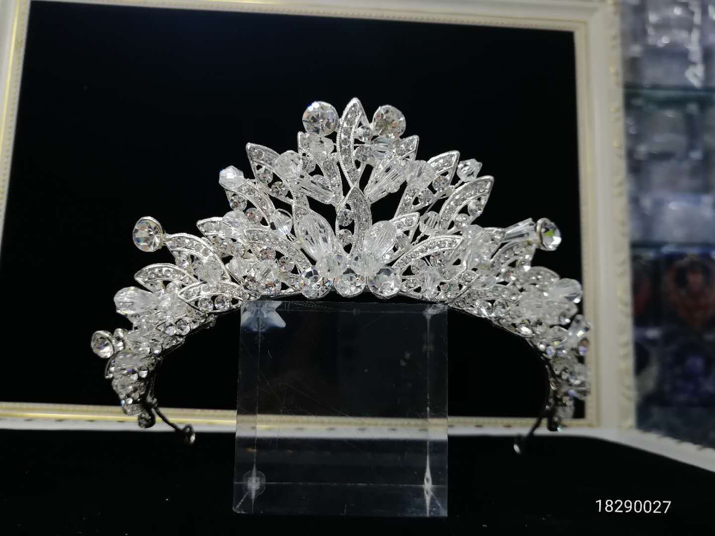 Alloy and handcrafted semi-crown in stock