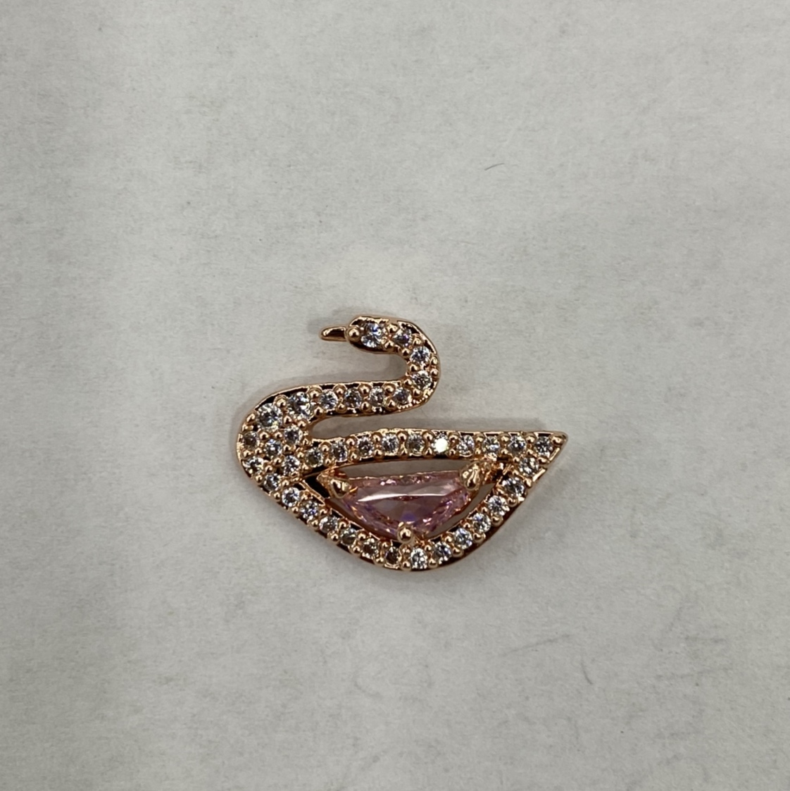 Korean 2021 New trendy and stylish Swan pendant (Single pendant without chain)