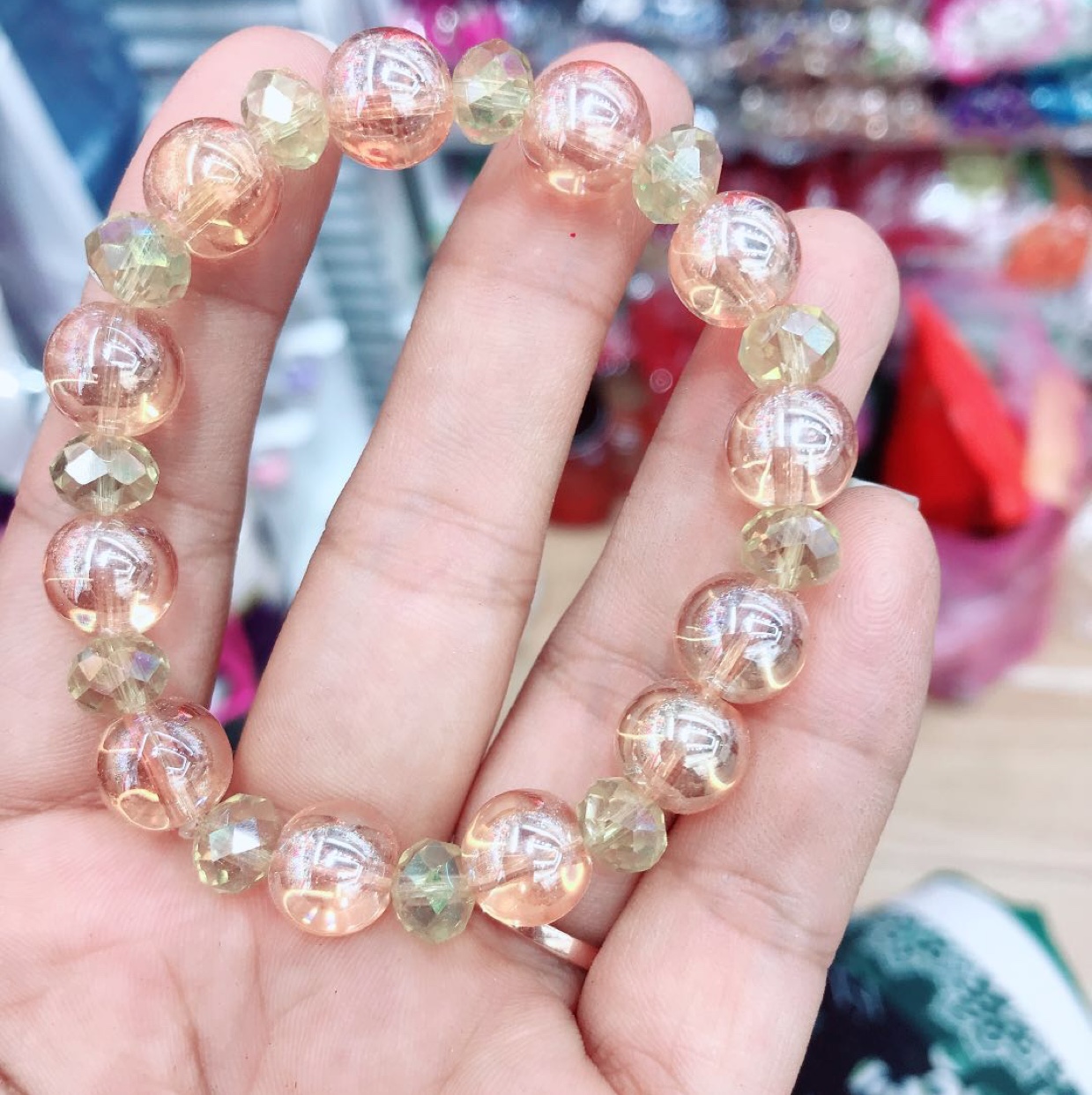 Amber bracelet light yellow details Picture