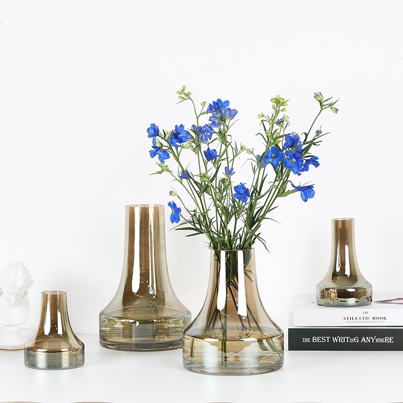Modern, simple and fashionable home decoration, thickened conical small-mouth transparent glass vase, living room model room dining table decoration, factory direct sales and wholesale details Picture