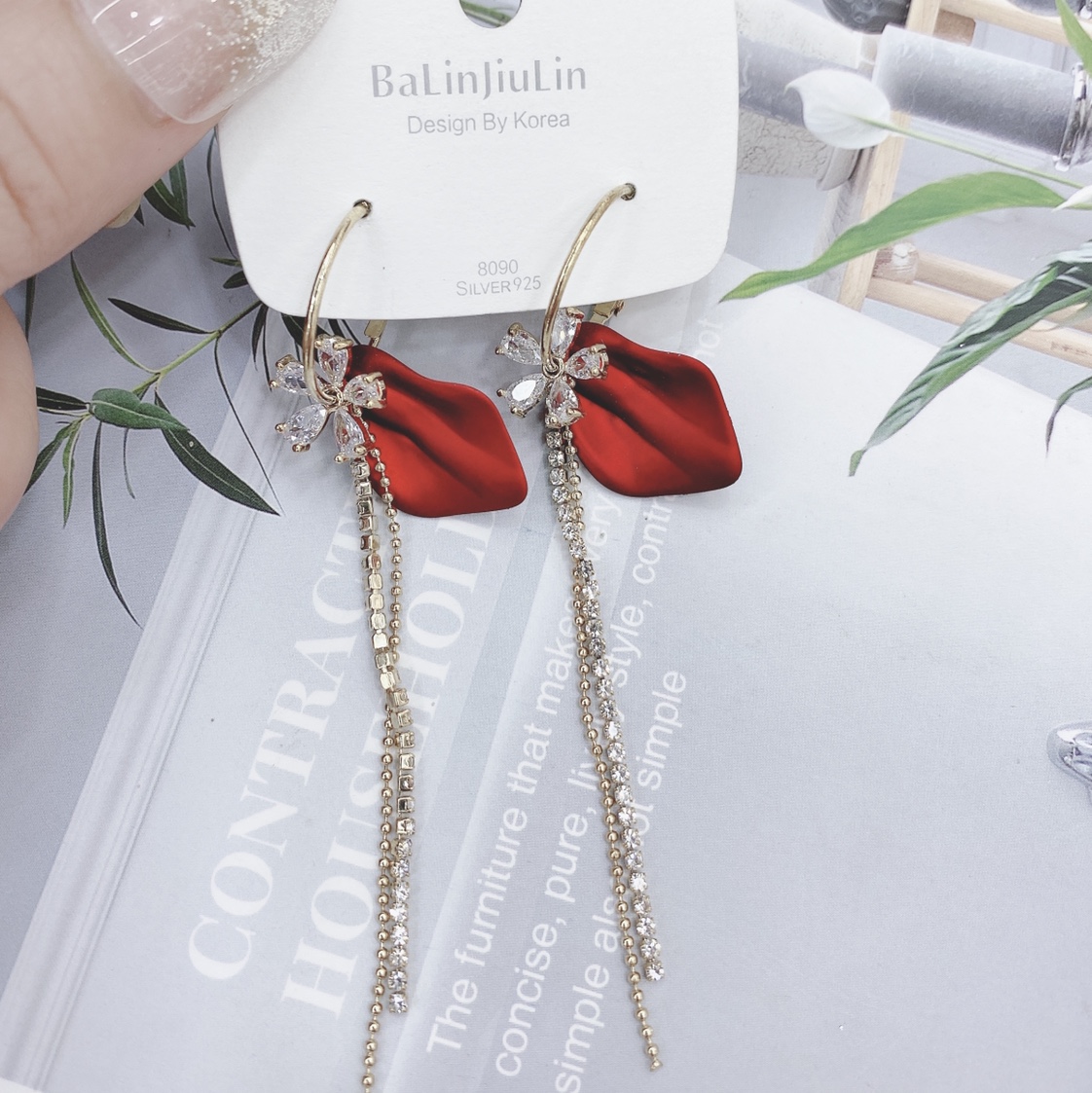 Korean leaf-themed best-selling earrings in red