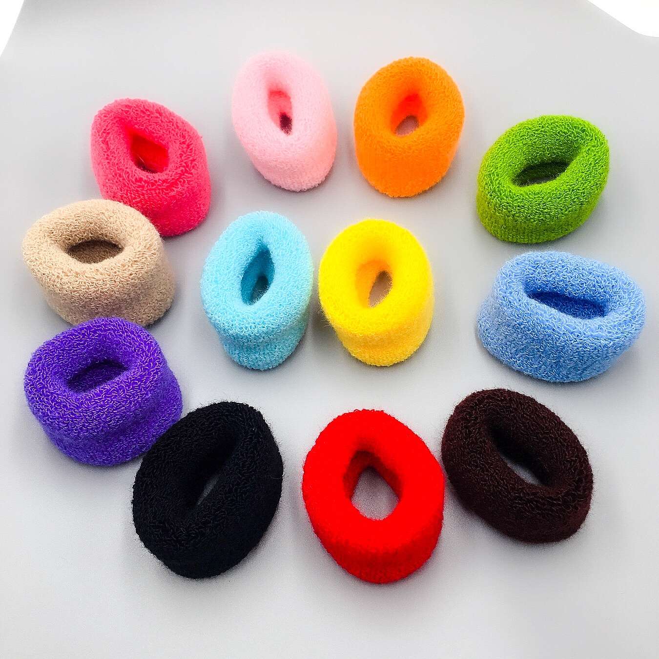 Hot-selling candy-colored elastic towel bands with large hair ties, 12 pieces per pack Specification image