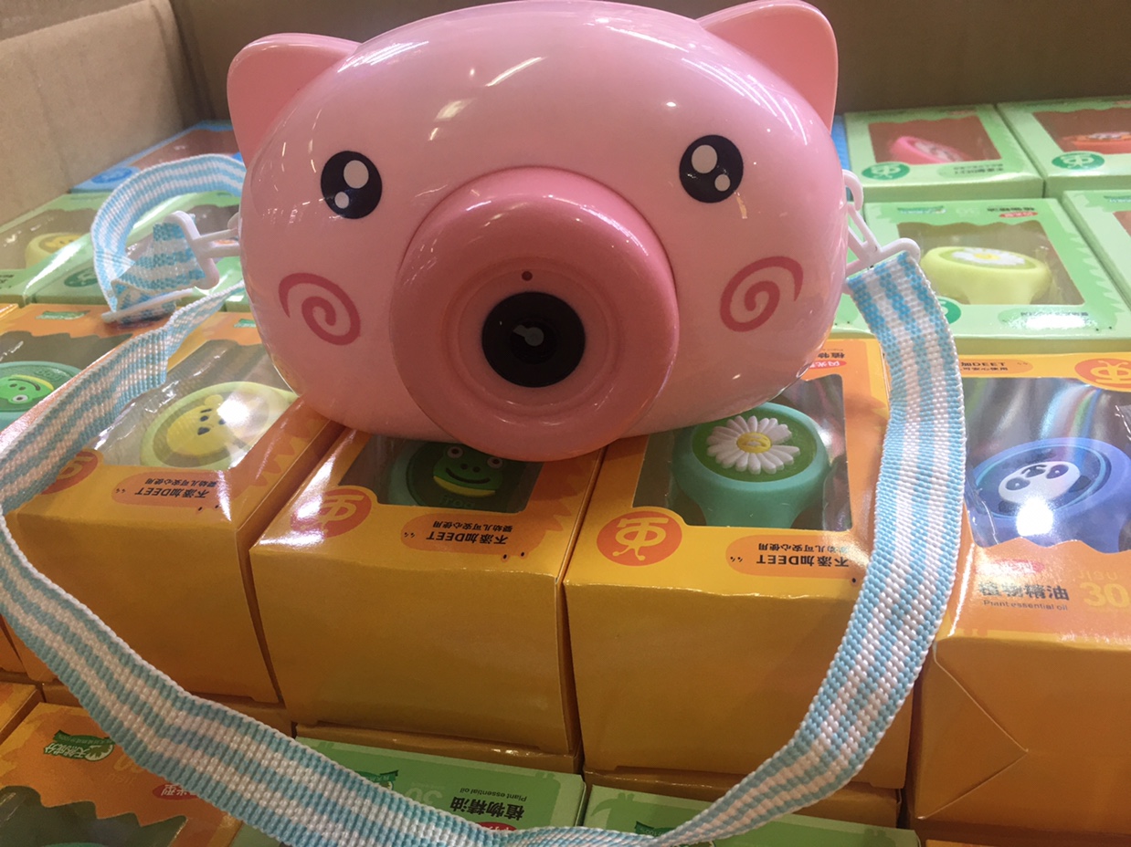 Pig bubble machine, bubble blowing machine, music light bubble blowing machine