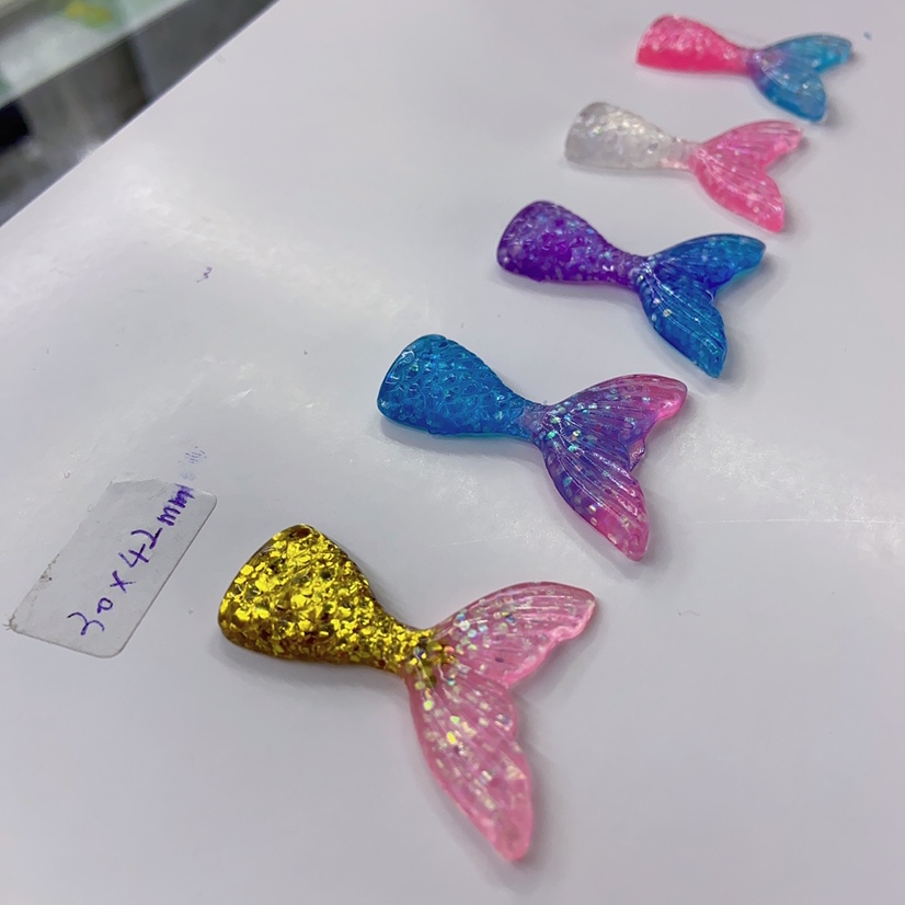 Resin fish tail 30*42mm resin accessory mobile phone refrigerator patch, Fuwode A111 Application Scenario