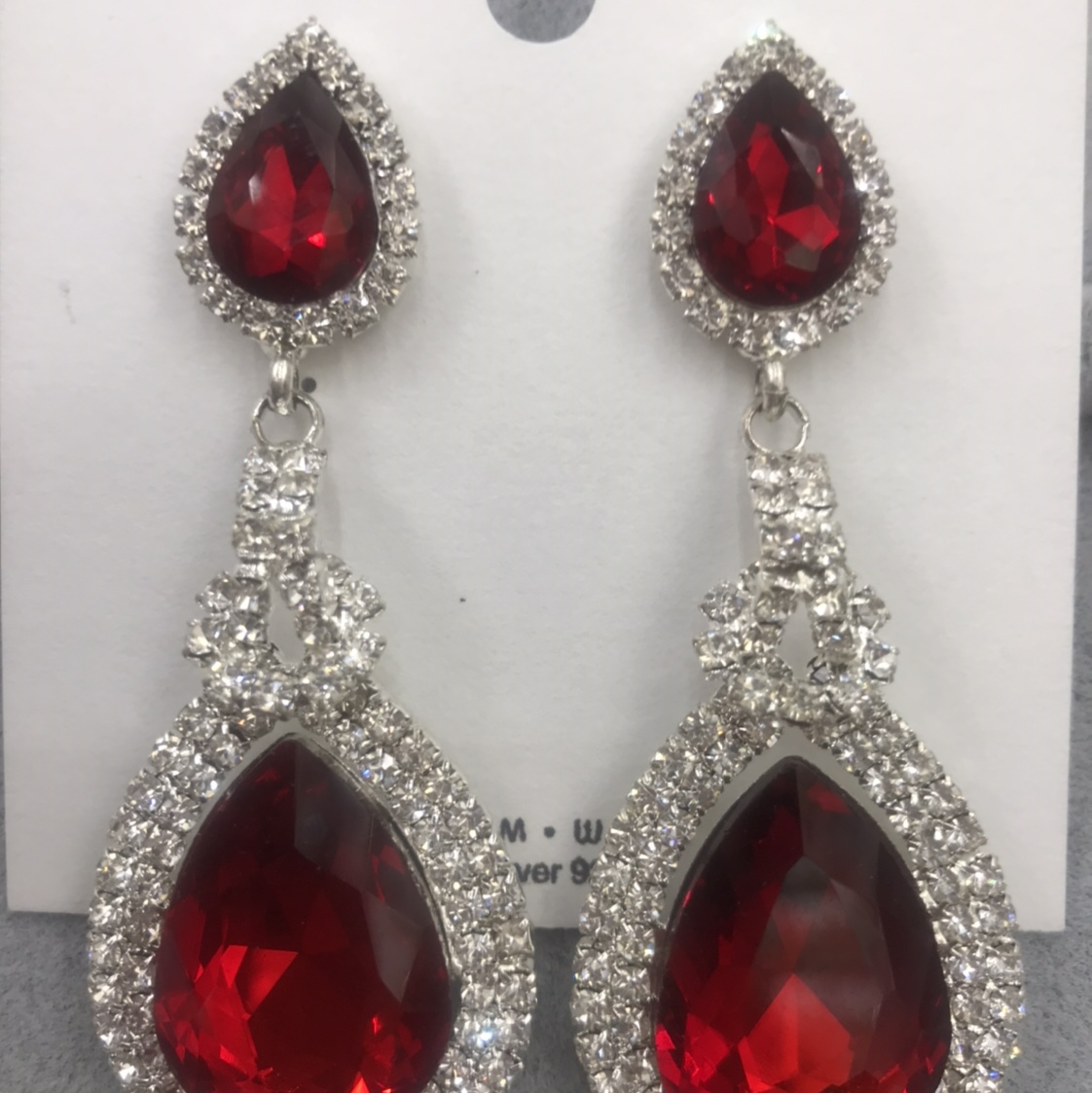 Bright red inlaid earrings Specification image