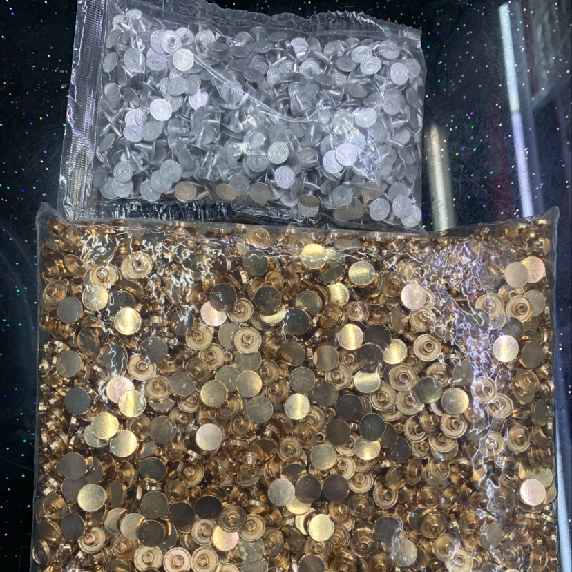 扣子辅料/异性纽扣/纽扣/四合扣/纽扣扣子产品图