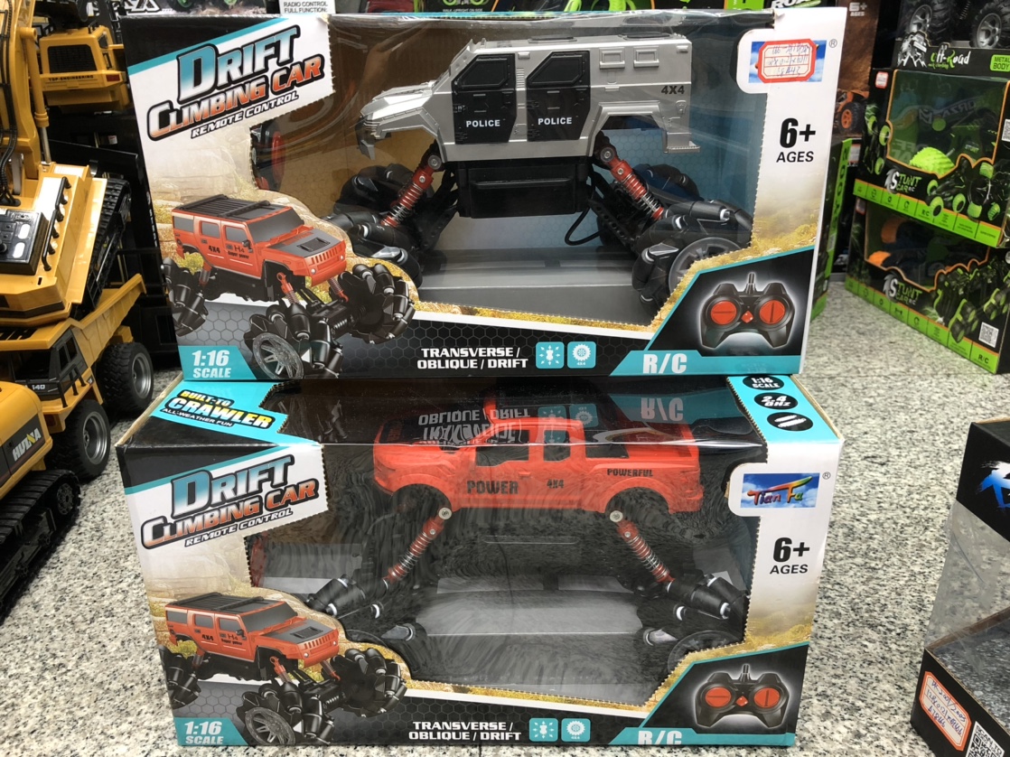 Charging medium-sized side-traveling stunt car with side-traveling remote control climbing car