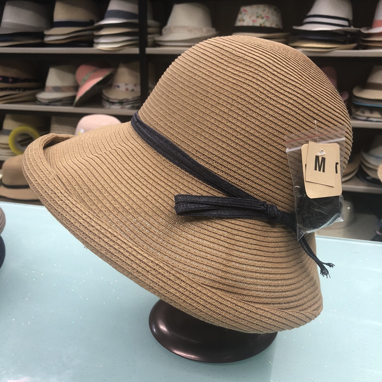 Hepburn Wind Shade Straw Hat Woman Retro Foldable Basin Hat Artistic Fisherman Hat Simple Sun Hat Casual Hat details Picture