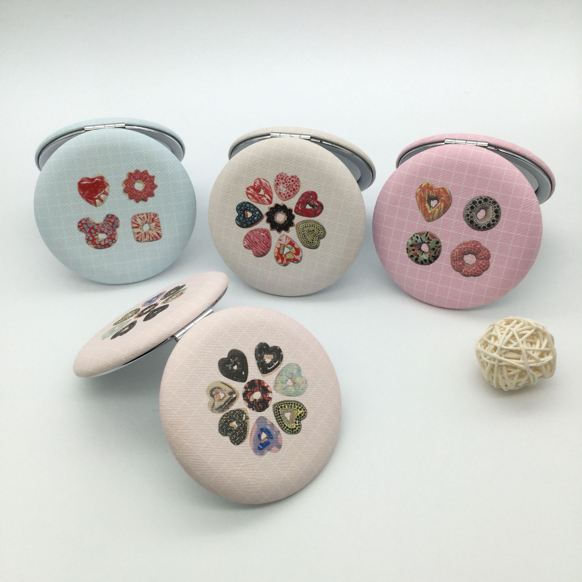 女士学生便携公主镜迷你翻盖放大化妆镜双面镜详情2