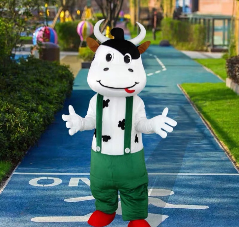 2020年新款牛仔奶牛卡通人偶，裤子有多色可选，一套就可发货