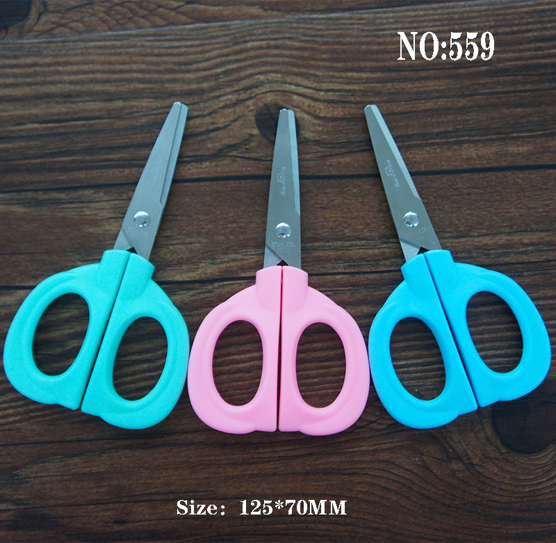 厂家直销  紫荆花儿童剪刀  5寸不锈钢剪刀 学生剪刀详情图4