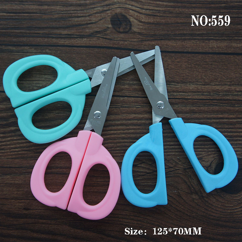 厂家直销  紫荆花儿童剪刀  5寸不锈钢剪刀 学生剪刀详情图3