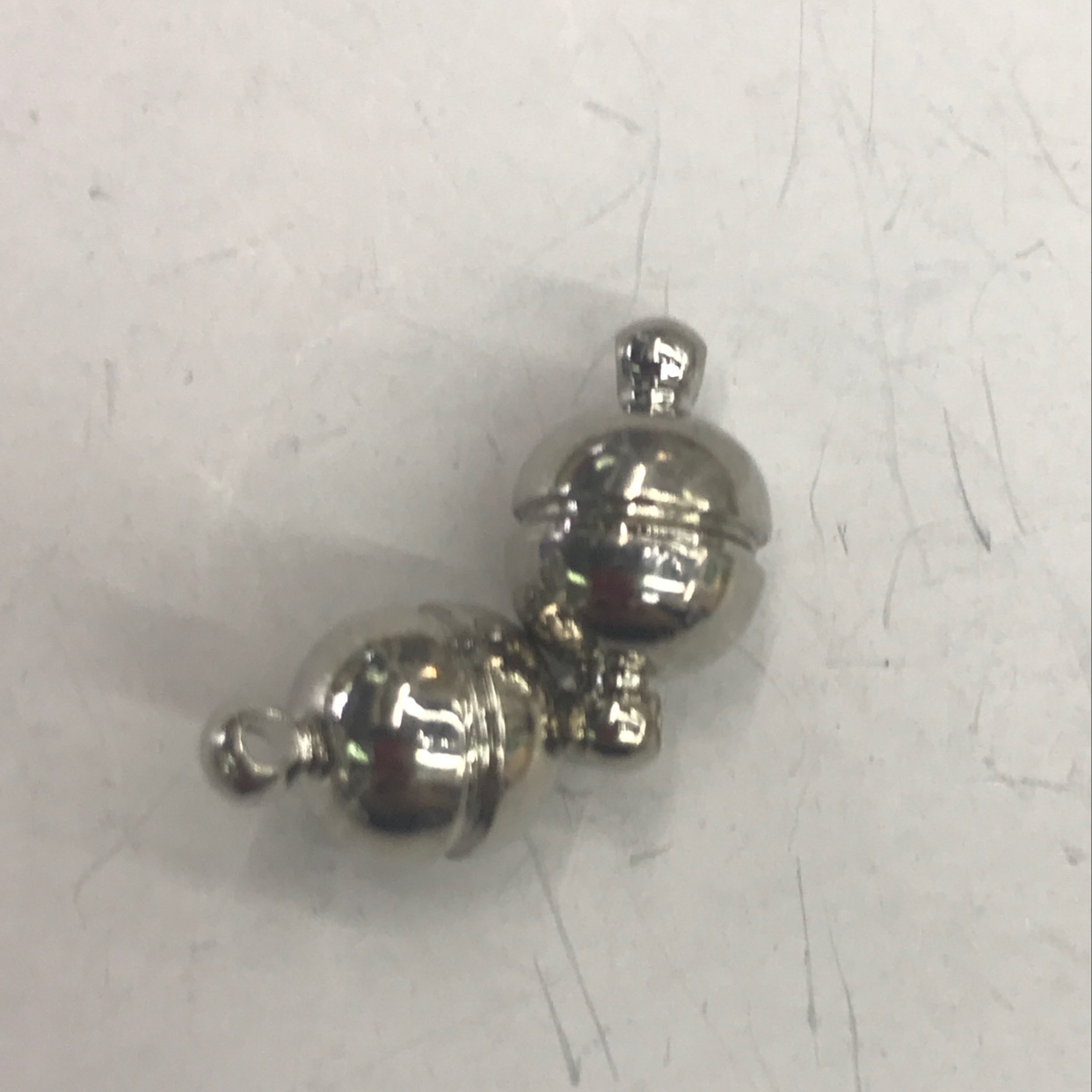 8m magnetic buckle smooth surface thumbnail