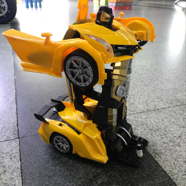 遥控车 遥控变形车 变形金刚遥控车 变形兰博基尼产品图